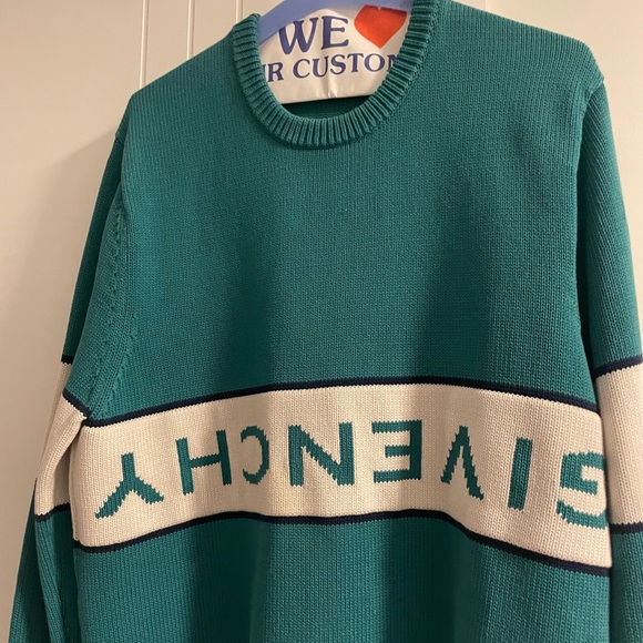 Authentic Men’s Givenchy Sweater Size Large - Picture 4 of 15